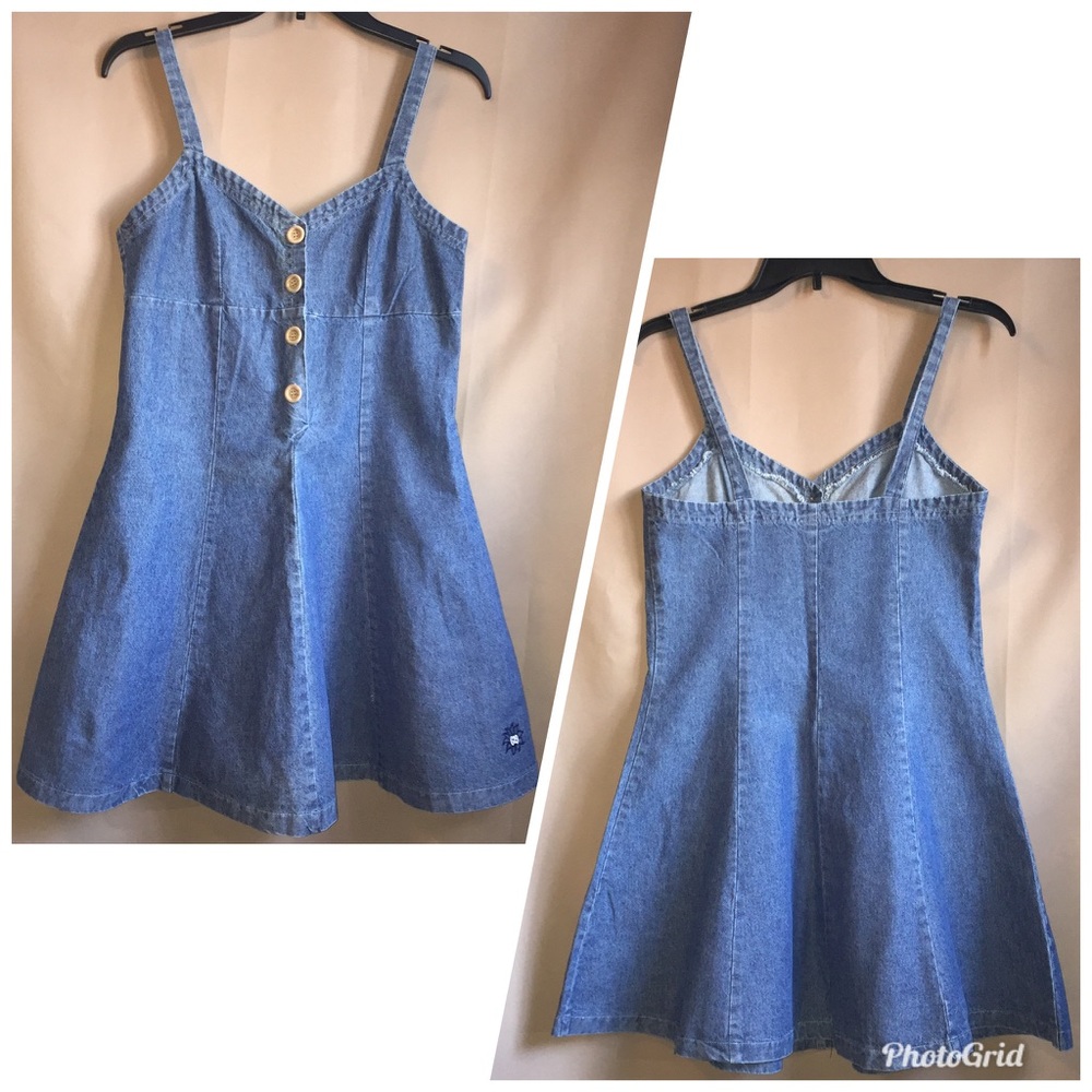 Six One Nine 90’s denim mini dress size medium